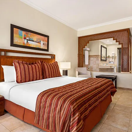 Wyndham Grand Costa Del Sol 3* El Faro