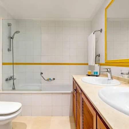 מלון דירות Wyndham Grand Costa Del Sol 4*